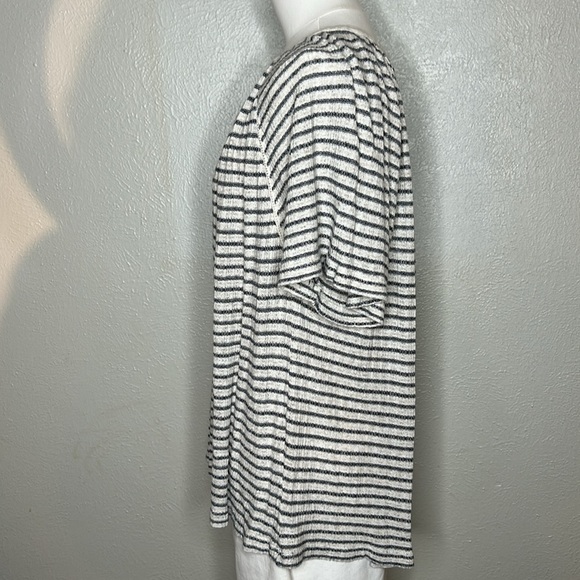 Lucky Brand Drop Needle Navy & Oatmeal Striped Viscose / Linen Knit Blouse Top L - Picture 10 of 16